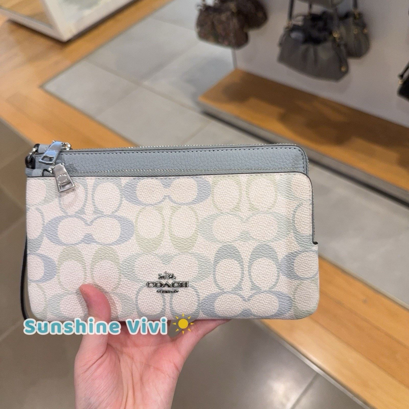 Coach NWT Coach Double Zip Wristlet Pretty CEF62 Silver/Chalk/Blue Size ONE SIZE - 8 Thumbnail