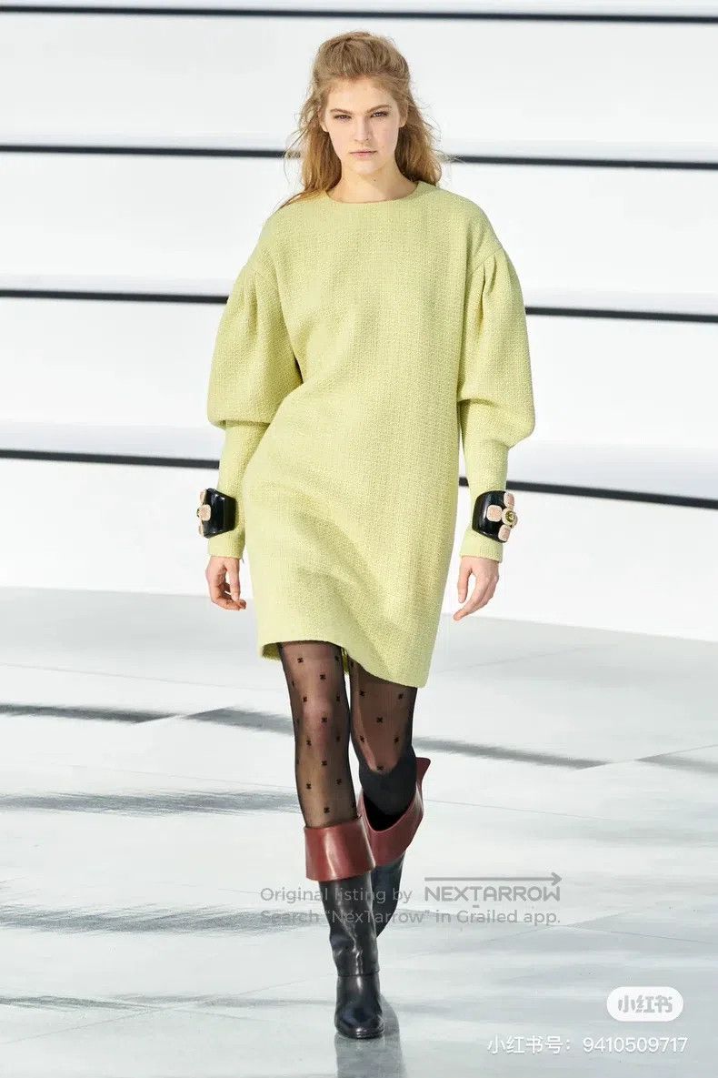 Chanel Chanel Equestrian series avocado green dress Size M / US 6-8 / IT 42-44 - 8 Thumbnail