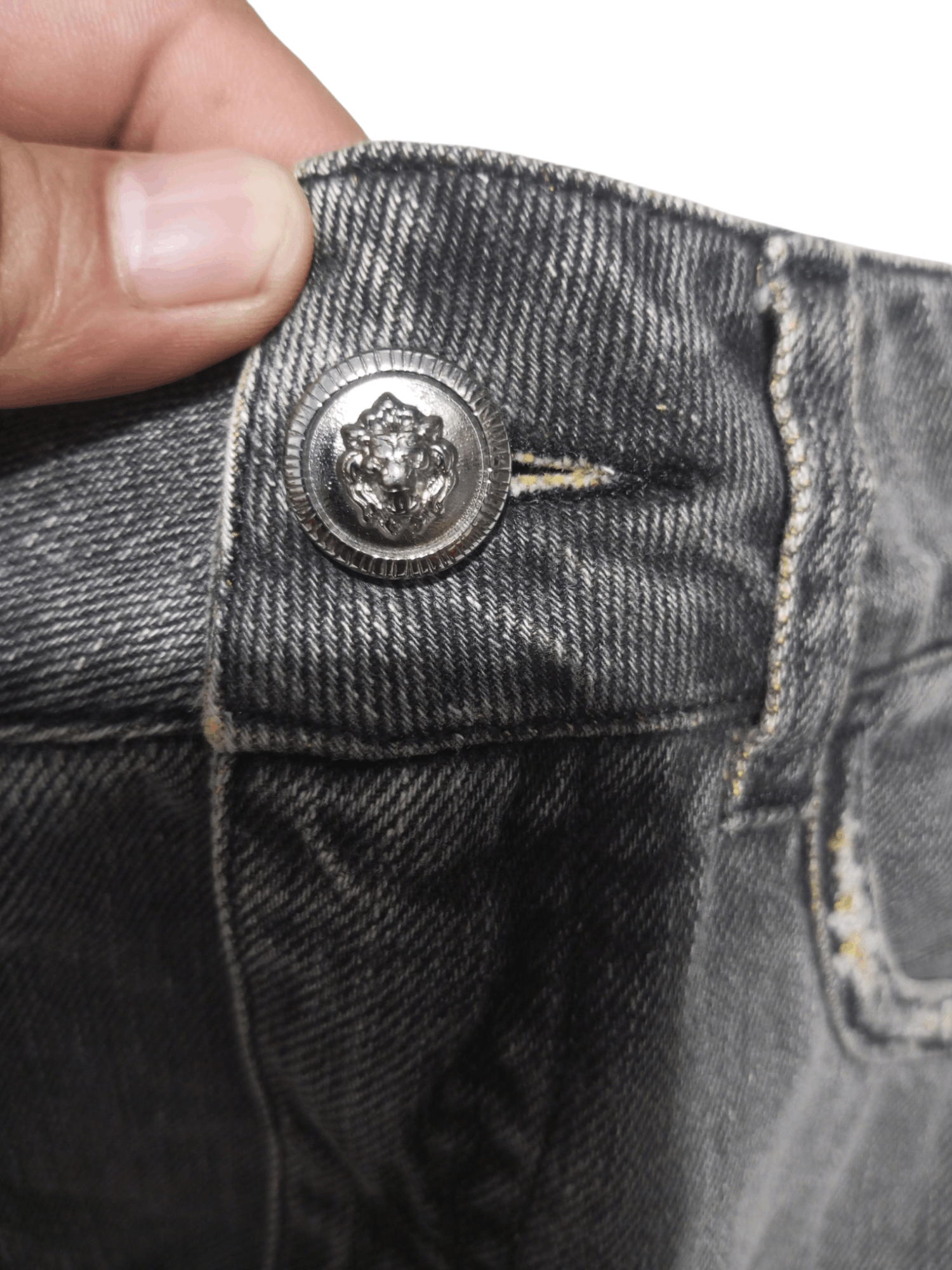 Chanel × Vintage Vintage chanel distressed denim jeans Size 29" - 9 Thumbnail
