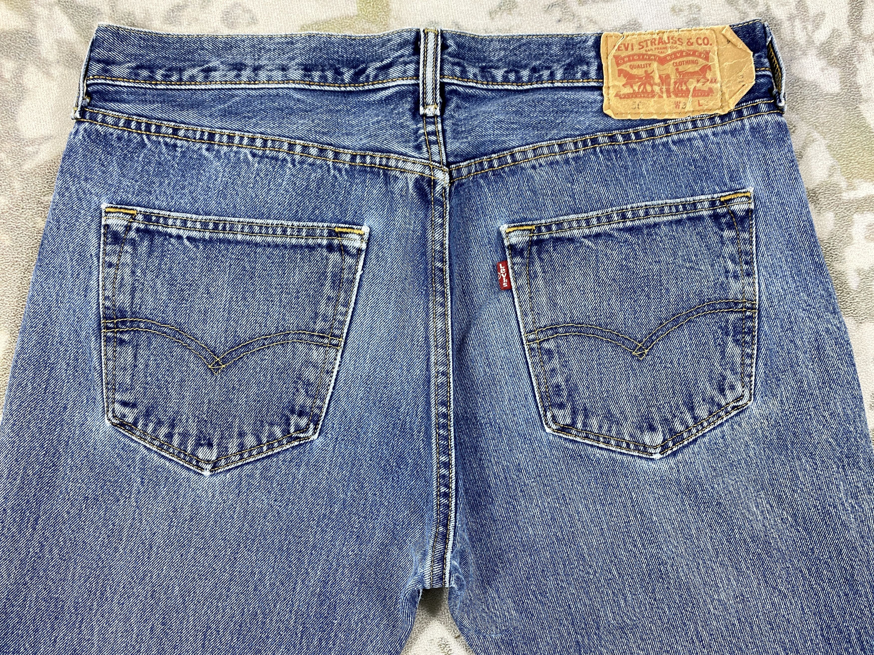 Vintage Blue Vintage Levi's 501 Jeans 35x34 Denim -JN2252 Size US 35 - 4 Thumbnail