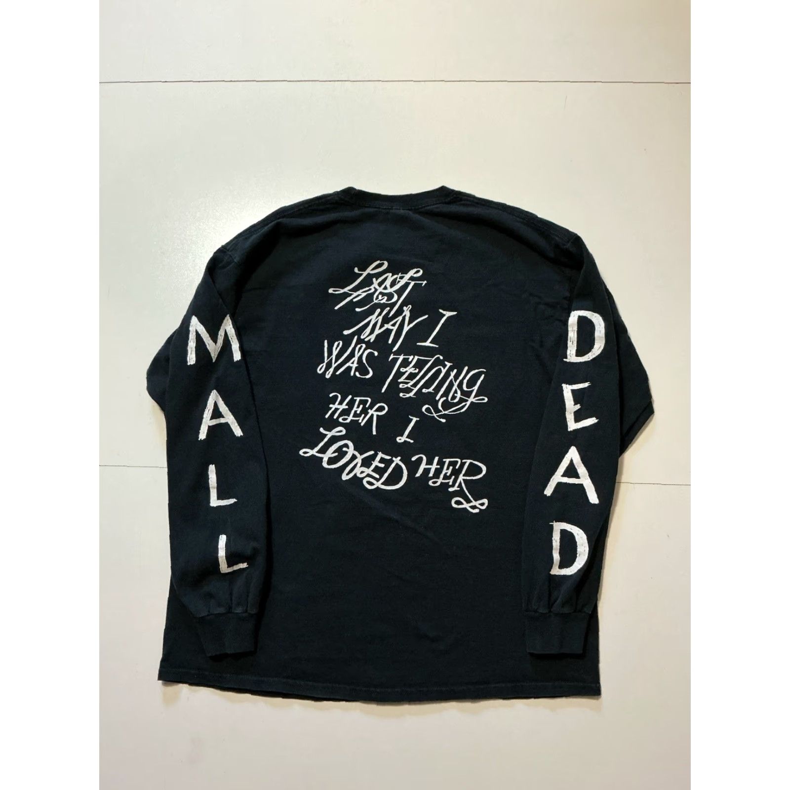 Gildan VINTAGE Dead Mall Bunny Rabbit Last May I Was Telling Her I Loved Her Black L/S T-Shirt Mens XL Black Graphic L/S T-Shirt Gildan Used Size US XL / EU 56 / 4 - 2 Thumbnail