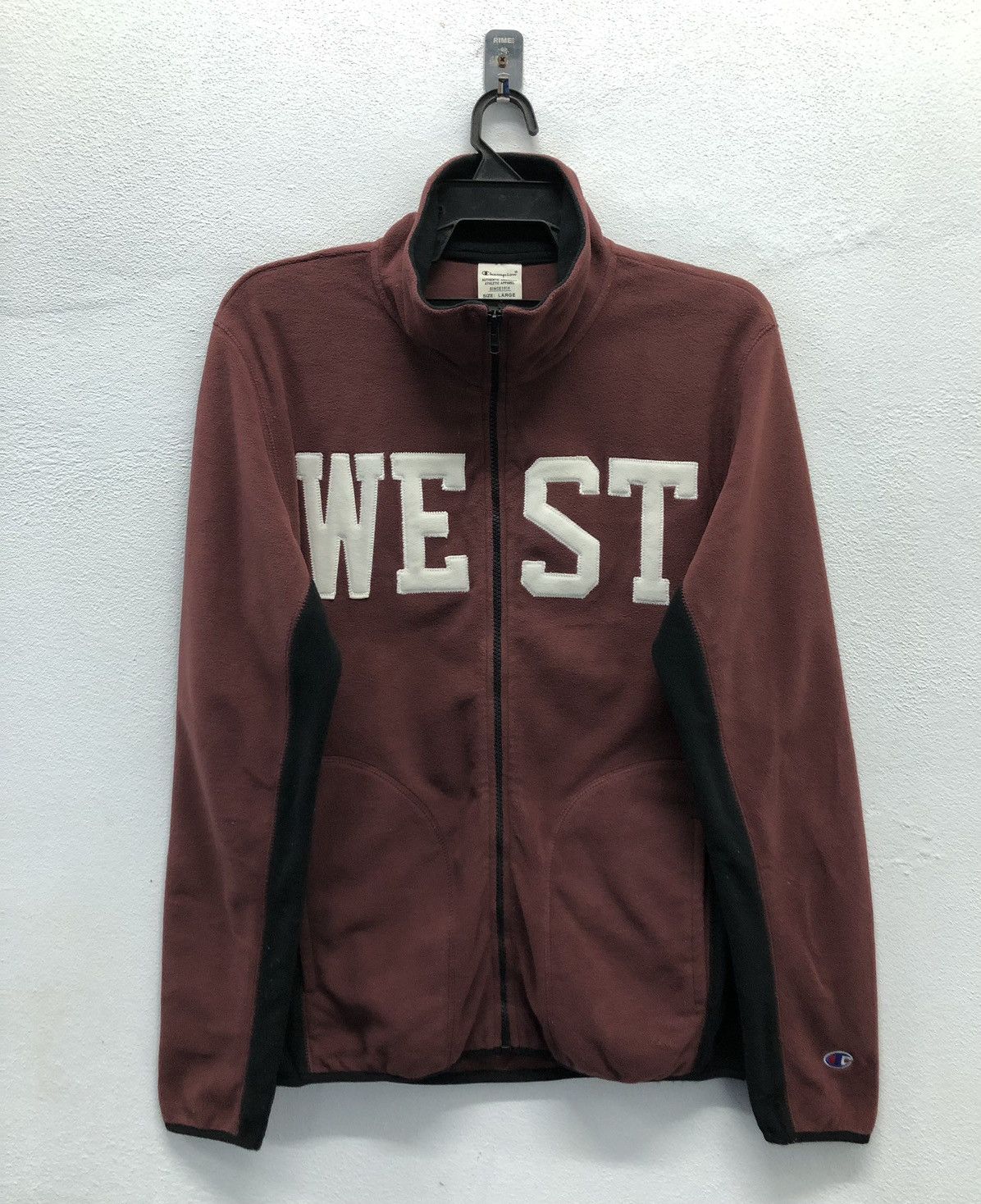 Champion Vintage Champion Big Logo West Jacket Size US L / EU 52-54 / 3 - 1 Thumbnail