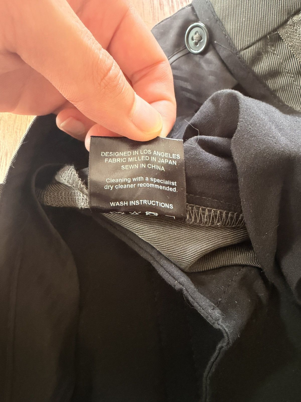 No Maintenance No Maintenance Nylon pintuck trousers Size US 28 / EU 44 - 6 Thumbnail
