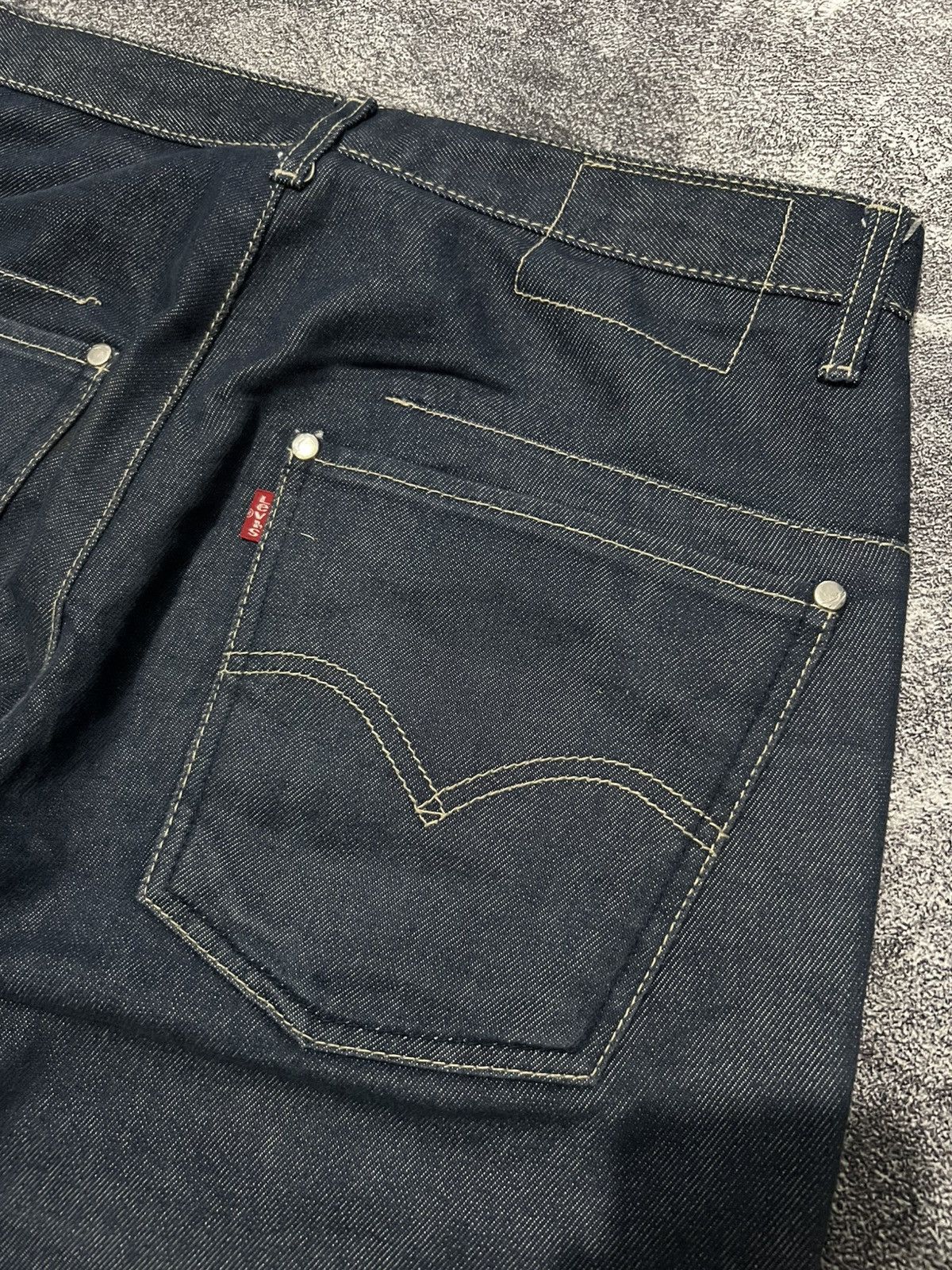 Levi's Levi’s Engineered Twisted Jeans Size US 31 - 8 Thumbnail