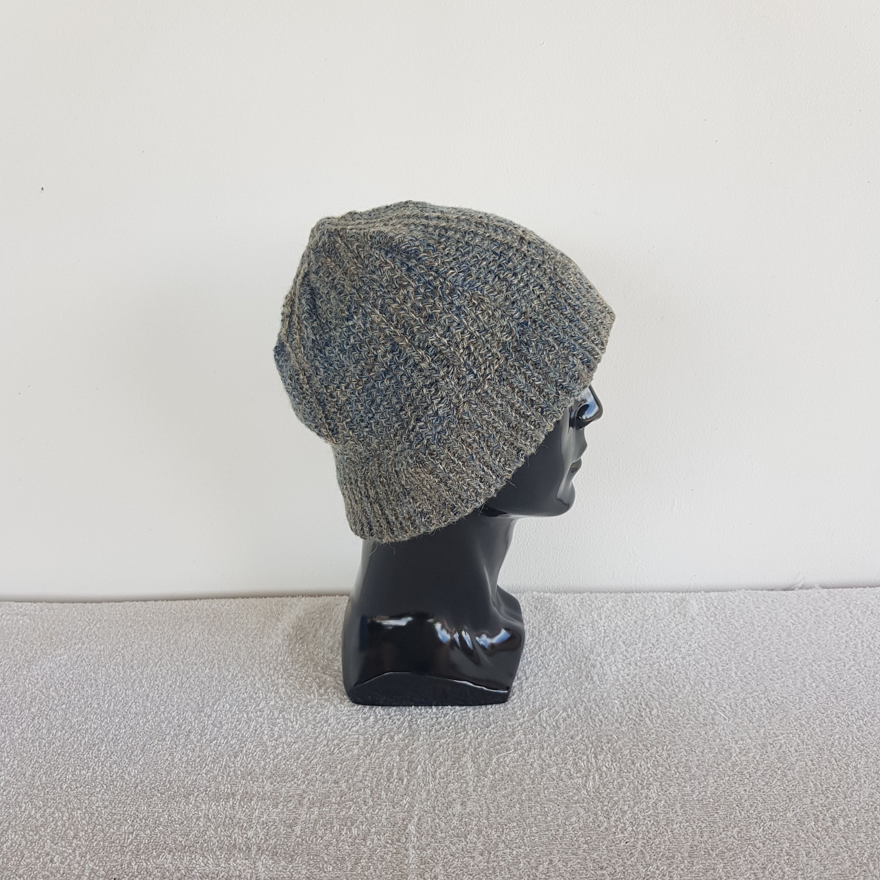 Aran Isles Knitwear Vintage Japanese Beanie Ribbed Knit Snow Caps Hats. Size ONE SIZE - 3 Thumbnail