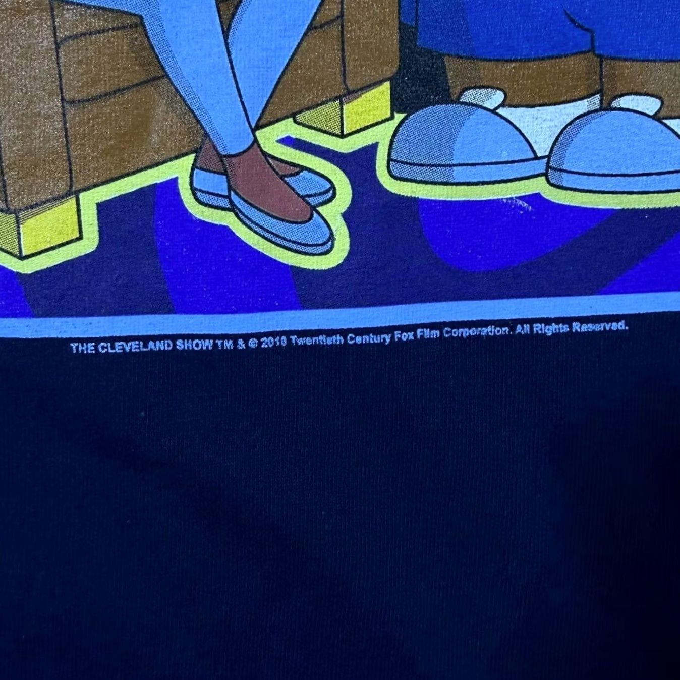 Gildan The Cleveland Show (2010) Animated Cartoon TV Show Graphic Navy Blue T-Shirt Large Mens Regular Short Sleeve Cotton Gildan Size US L / EU 52-54 / 3 - 5 Thumbnail