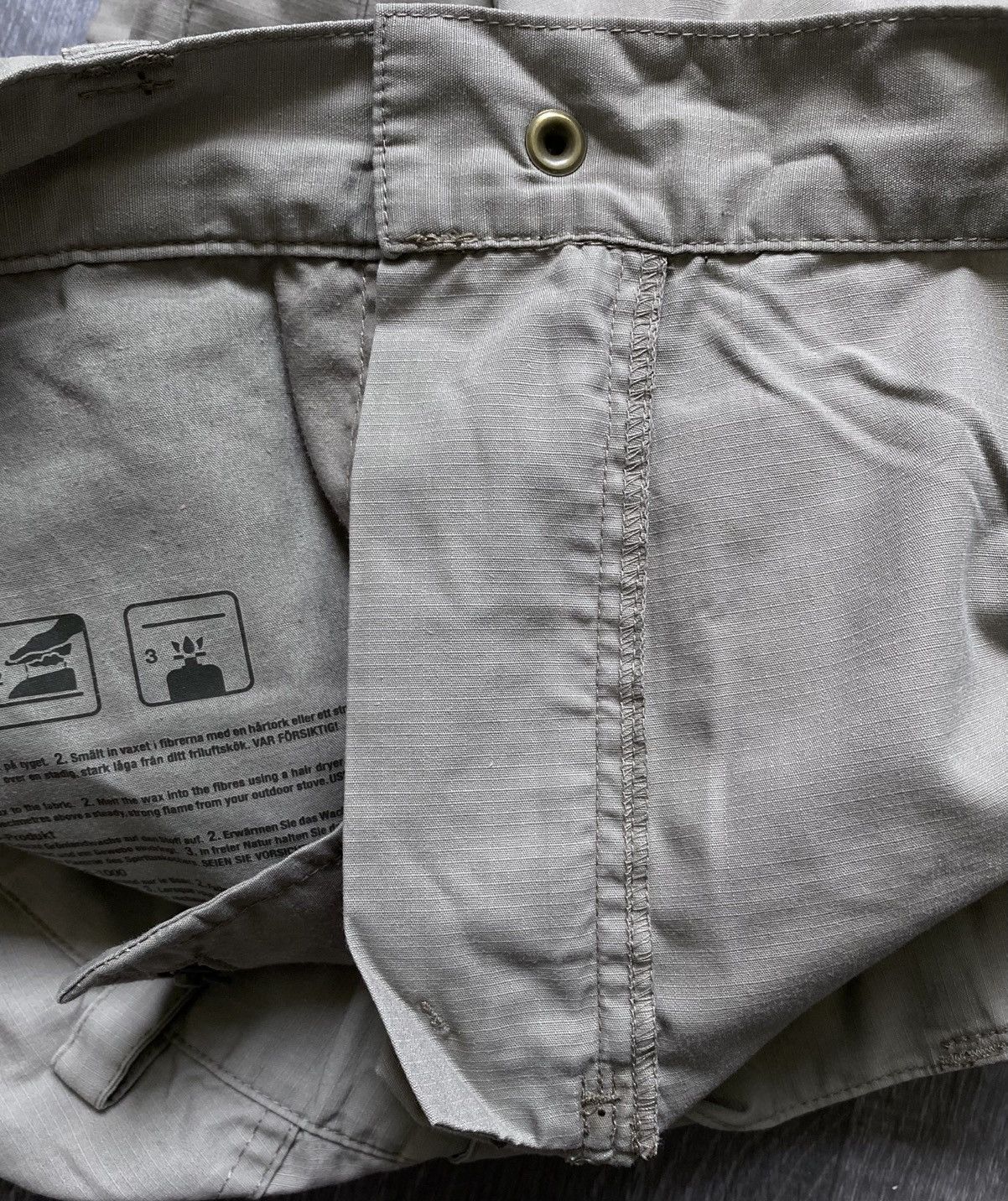 Fjallraven Fjallraven G-1000 Durban Cargo Combat Waterproof Wax Shorts Size US 34 / EU 50 - 16 Thumbnail