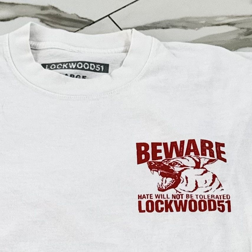 Vintage LOCKWOOD51 ANTI RACISM ART TEE! Size US L / EU 52-54 / 3 - 4 Thumbnail