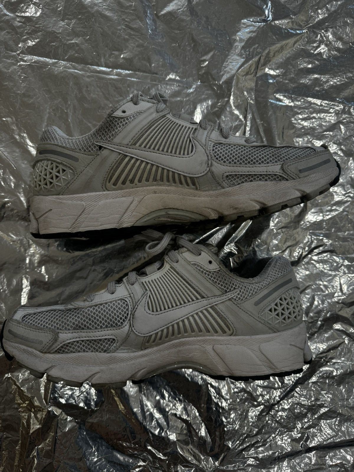 Nike Nike Vomero 5 Size US 9.5 / EU 42-43 - 3 Thumbnail