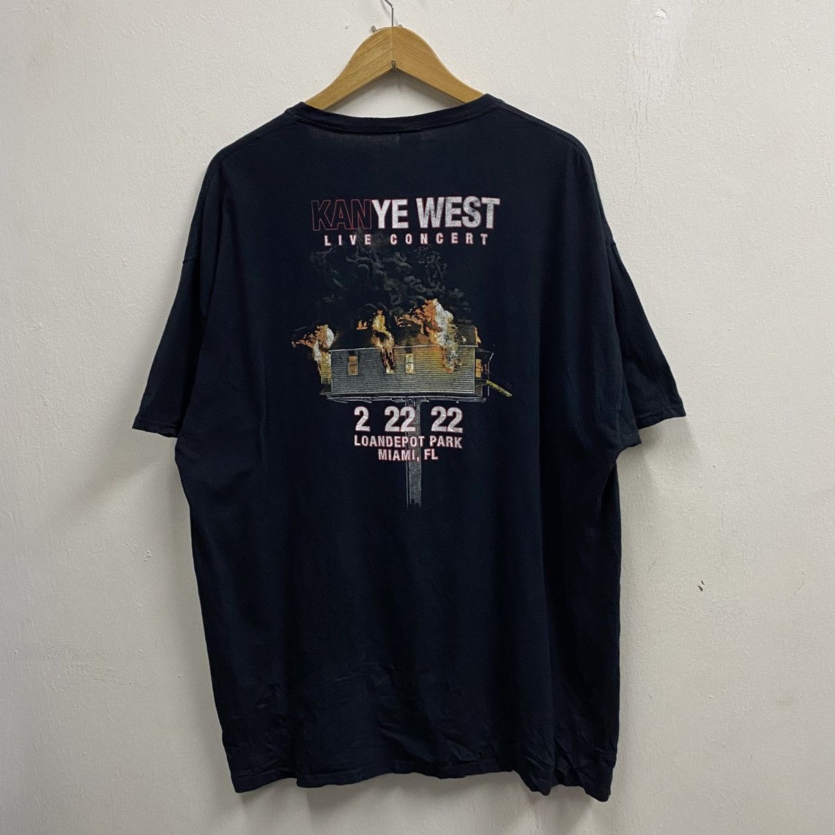 Kanye West Kanye West Donda Listening Miami 2022 Concert Tee Large Size US XXL / EU 58 / 5 - 2 Thumbnail