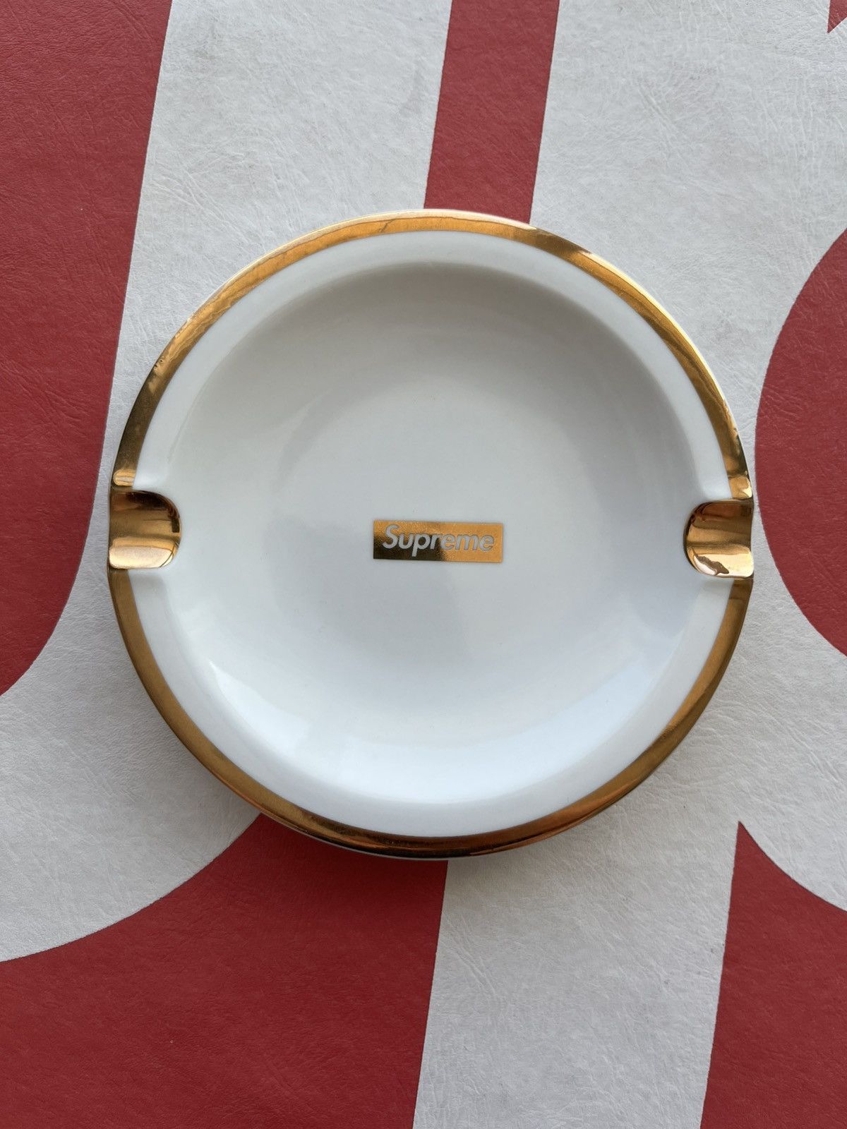 Supreme Supreme glass ashtray | Grailed