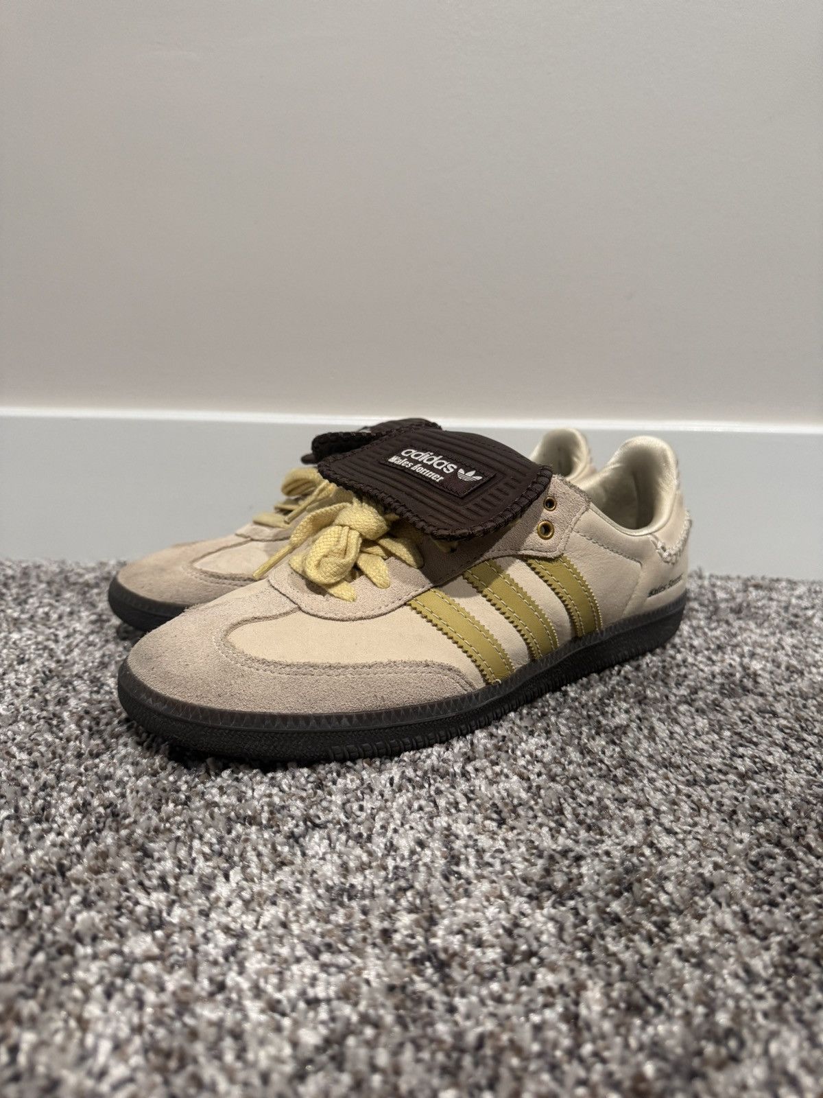 adidas gazelle silver green womens Buty Adidas Samba Wales Bonner Ecrtin Brown main image 0