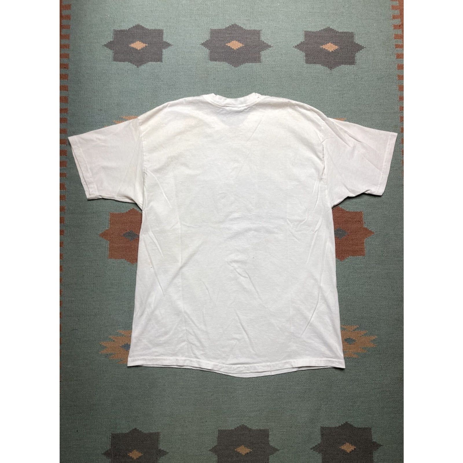 Vintage VINTAGE Beach T-Shirt Mens XL Cocoa Beach Florida Ocean Dolphins Wildlife Sea Animals White Size US XL / EU 56 / 4 - 6 Thumbnail