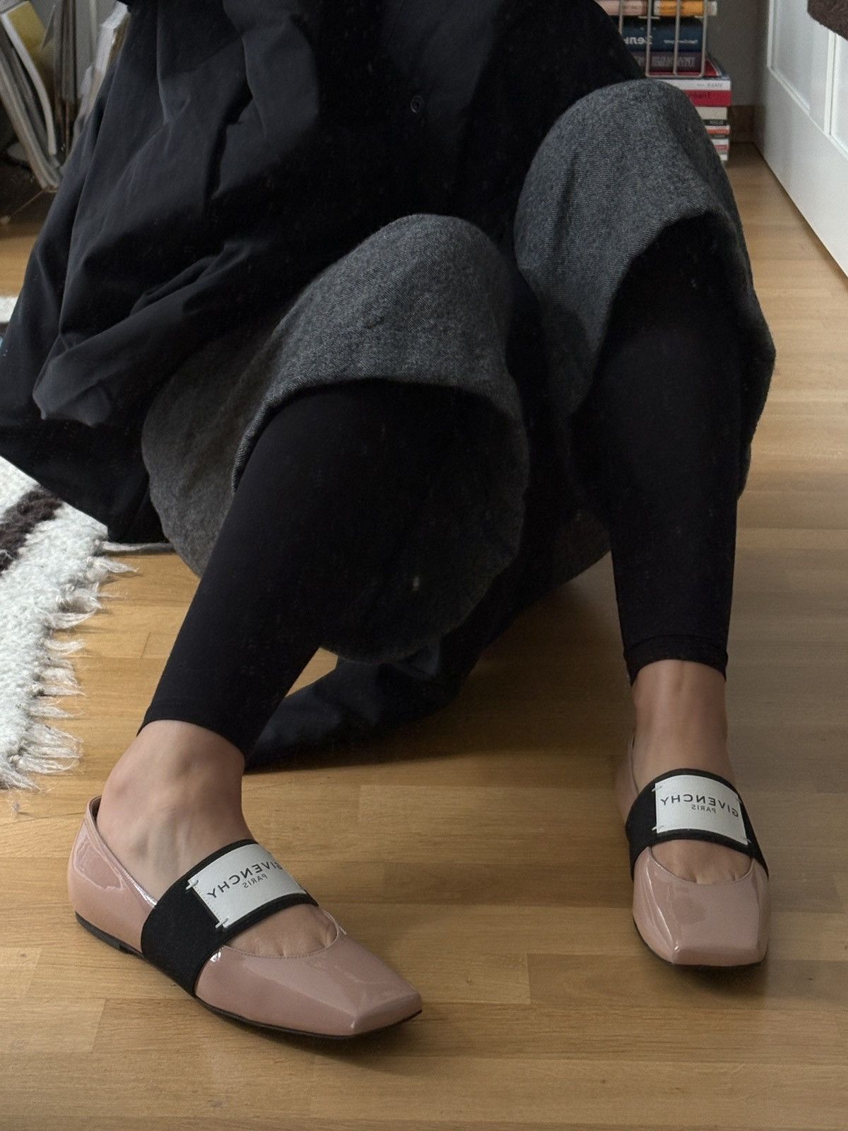 Givenchy Givenchy ballerina flats in patented calfskin leather Size US 8.5 / IT 38.5 - 1 Thumbnail