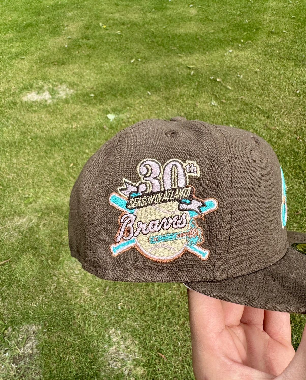 MLB × New Era Atlanta Braves Cotton Candy Brown - ExclusiveFitted - 7 1/4 Size ONE SIZE - 2 Thumbnail