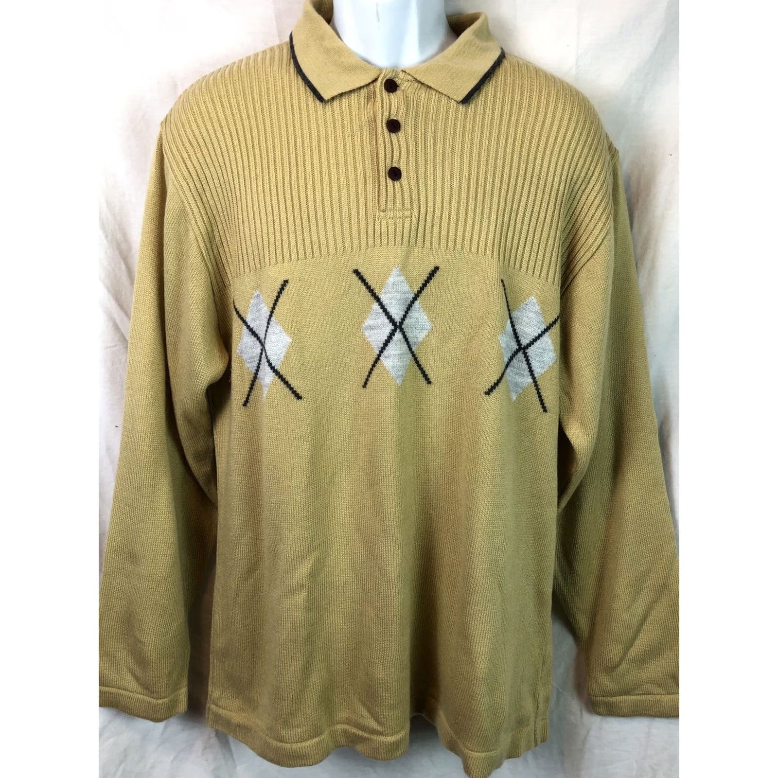 Vintage Adolfo golf sweater M Gold Argyle Knit Preppy polo collar 3 button long sleeve Size US M / EU 48-50 / 2 - 5 Thumbnail