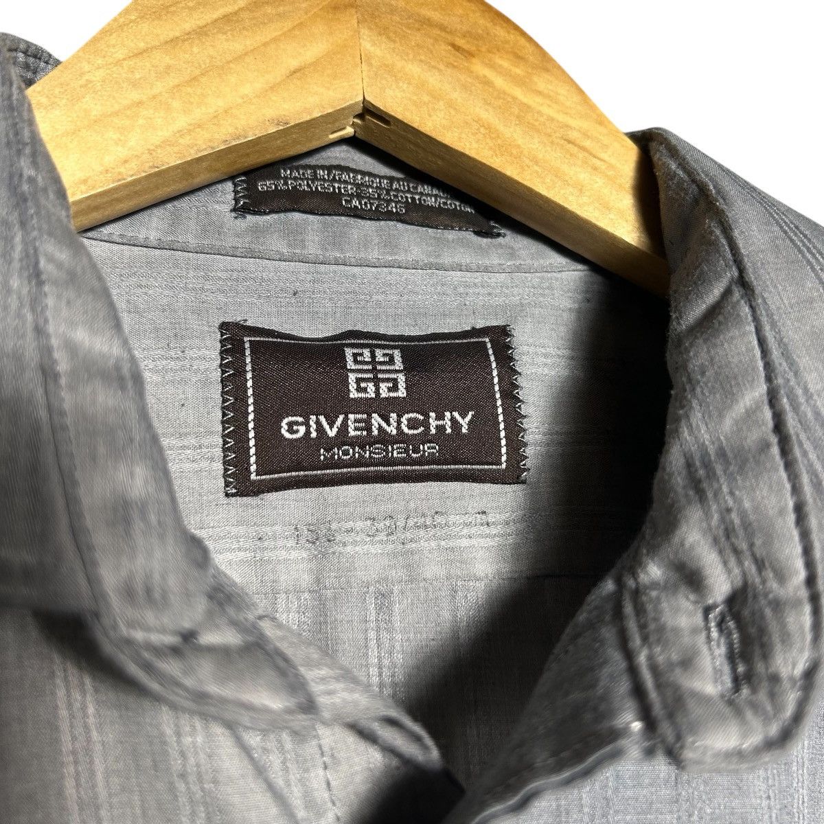 Givenchy × Vintage Vintage Givenchy Button Up Shirt Size US L / EU 52-54 / 3 - 5 Thumbnail