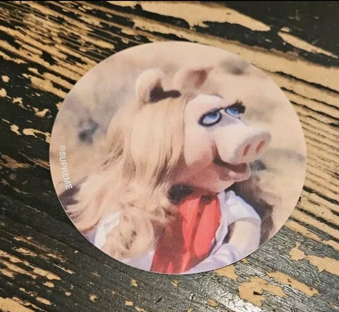 Supreme Miss Piggy Sticker Disney SS24