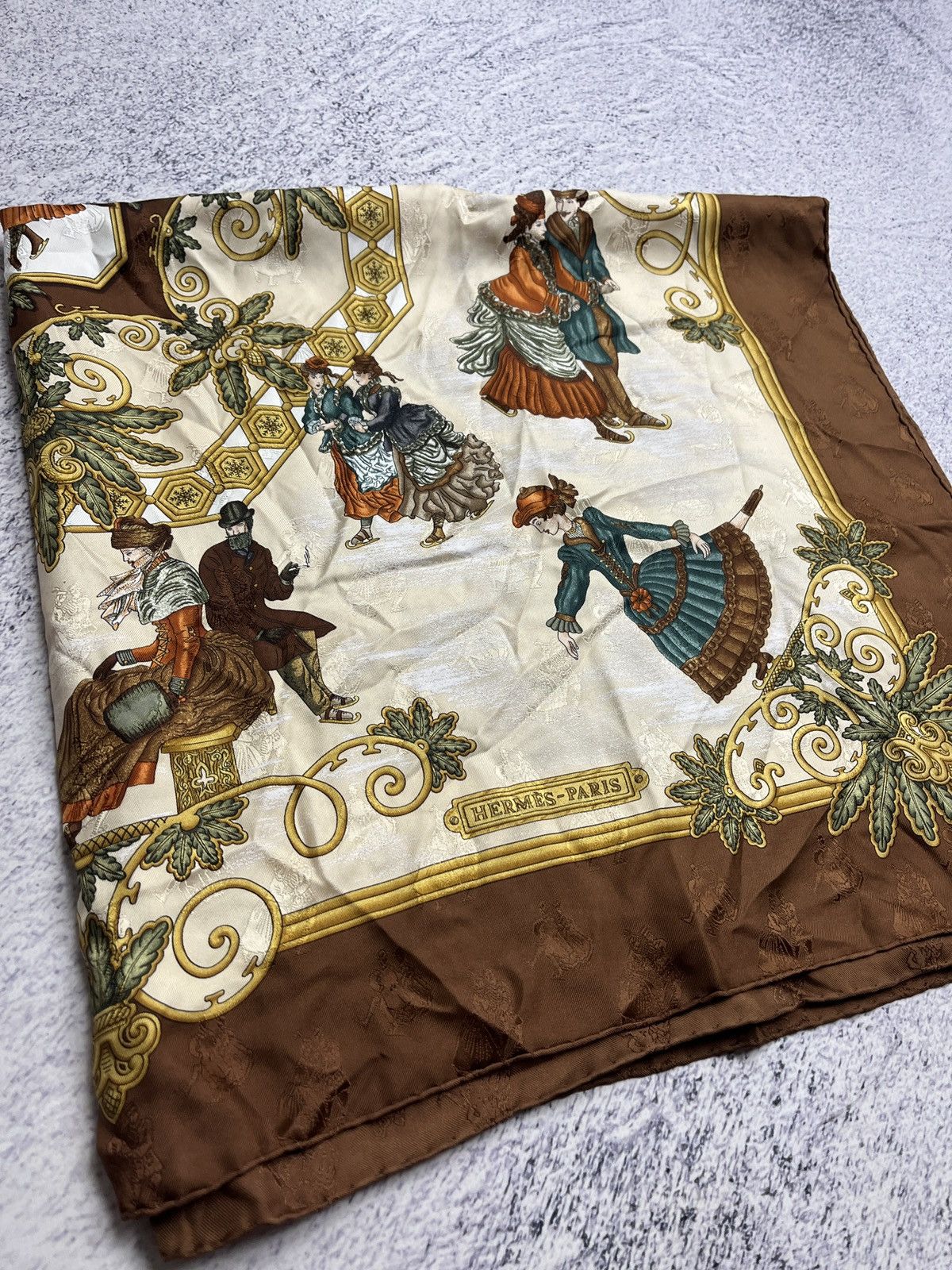 Hermes × Vintage Vintage Hermes Joies D’hiver Brown Silk Scarf Rare Size ONE SIZE - 8 Thumbnail