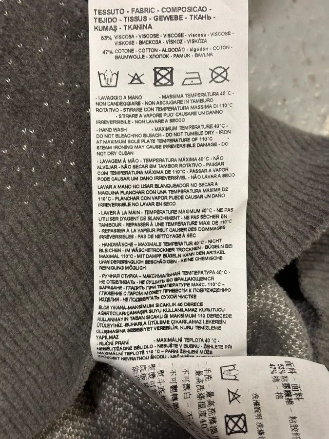 Emporio Armani SS2020 Emporio Armani Modern Contrast Grey Sweater Size US S / EU 44-46 / 1 - 9 Thumbnail