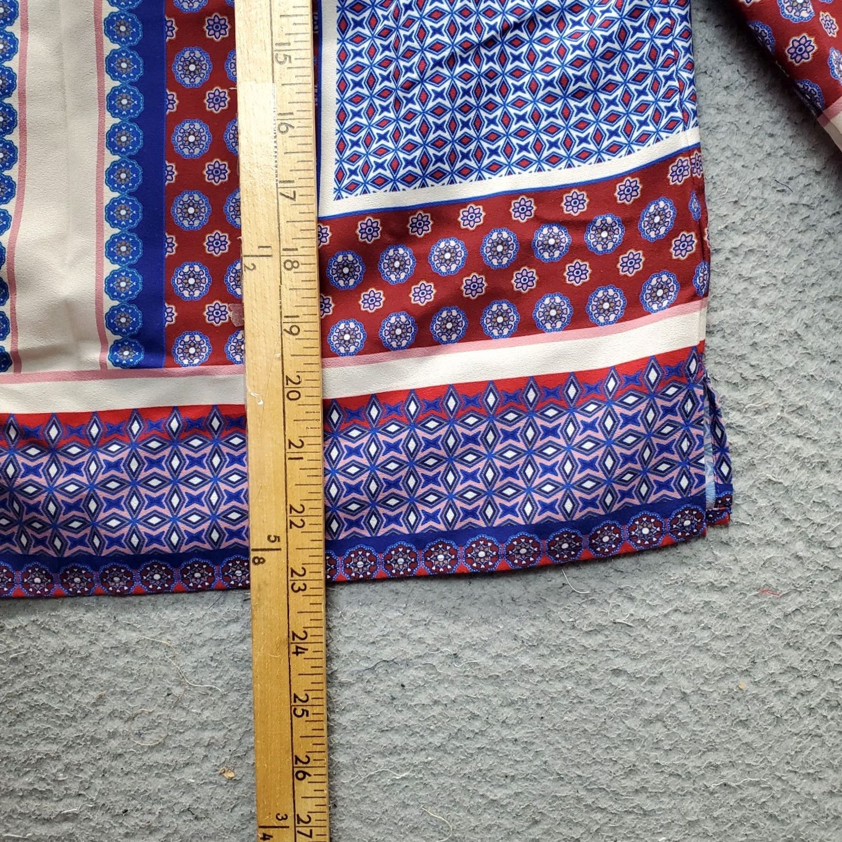 Talbots Talbots Blouse Womens Petite S Multicolor Geometric Side Slit Crew Neck Pullover Size S / US 4 / IT 40 - 4 Thumbnail