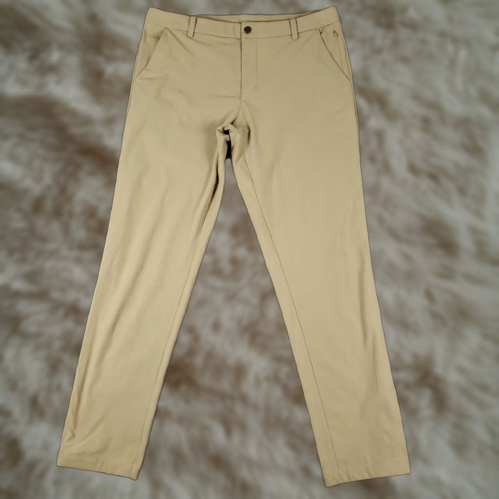 Lululemon Pants Mens 36x33 Beige Chino Trousers Slash Pocket Pockets Classic Mens