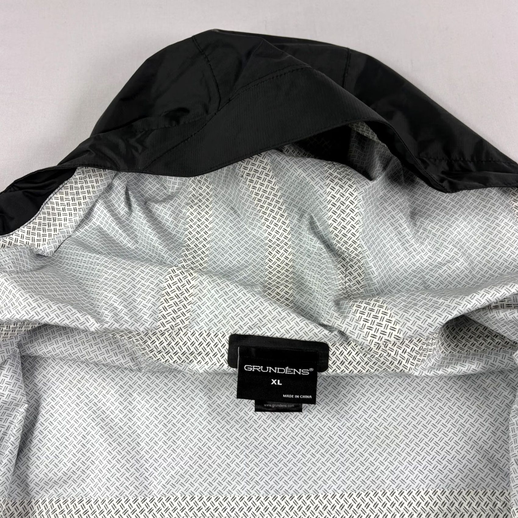 Rains Grundens Rain Jacket Mens XL Black Full Zip Waterproof Hooded Outdoor Coat Jacket Size US XL / EU 56 / 4 - 4 Thumbnail