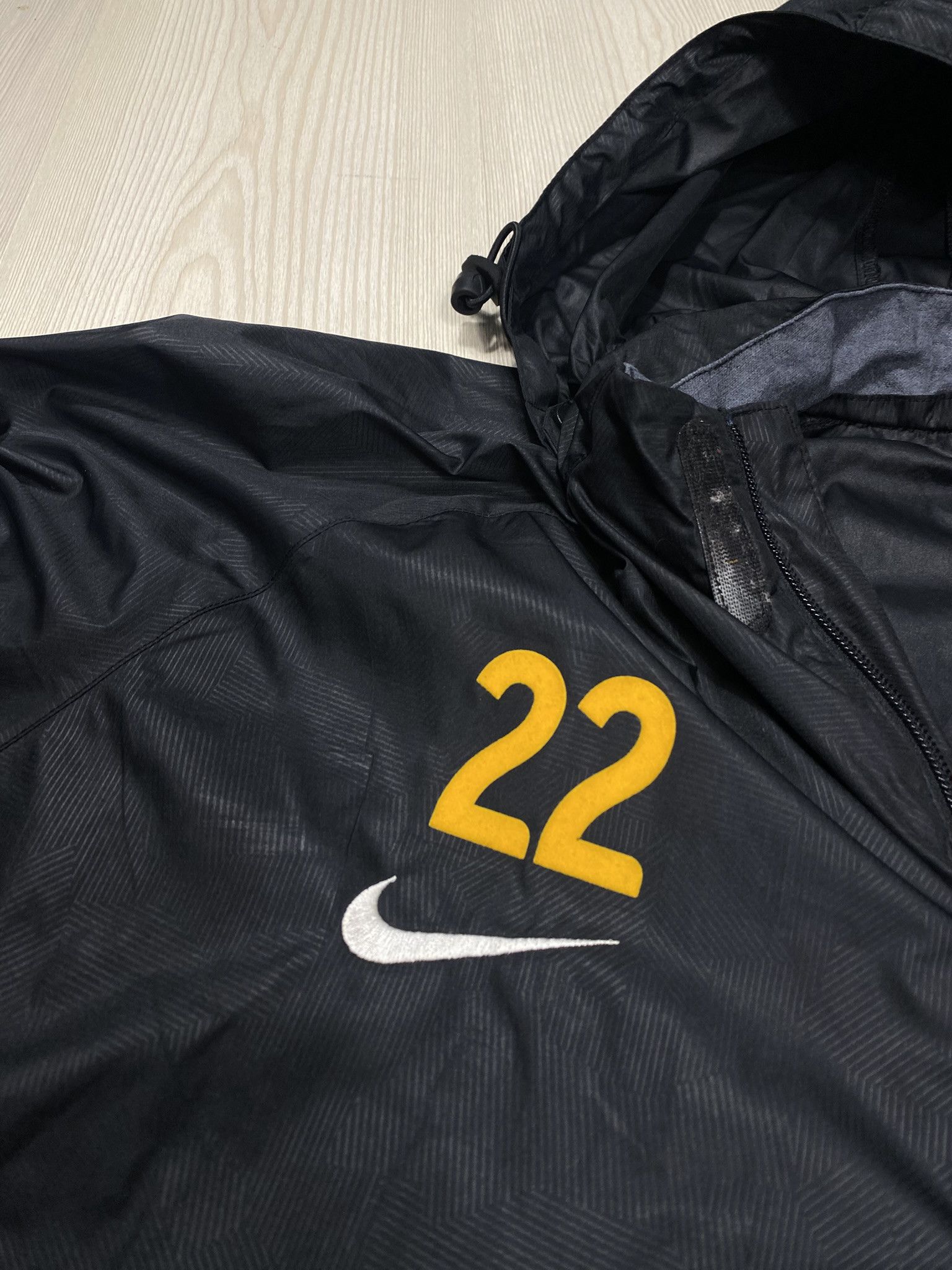 Nike Aston Villa Football Coat 2008 Hooded Stormfit Waterproof Size US L / EU 52-54 / 3 - 3 Thumbnail