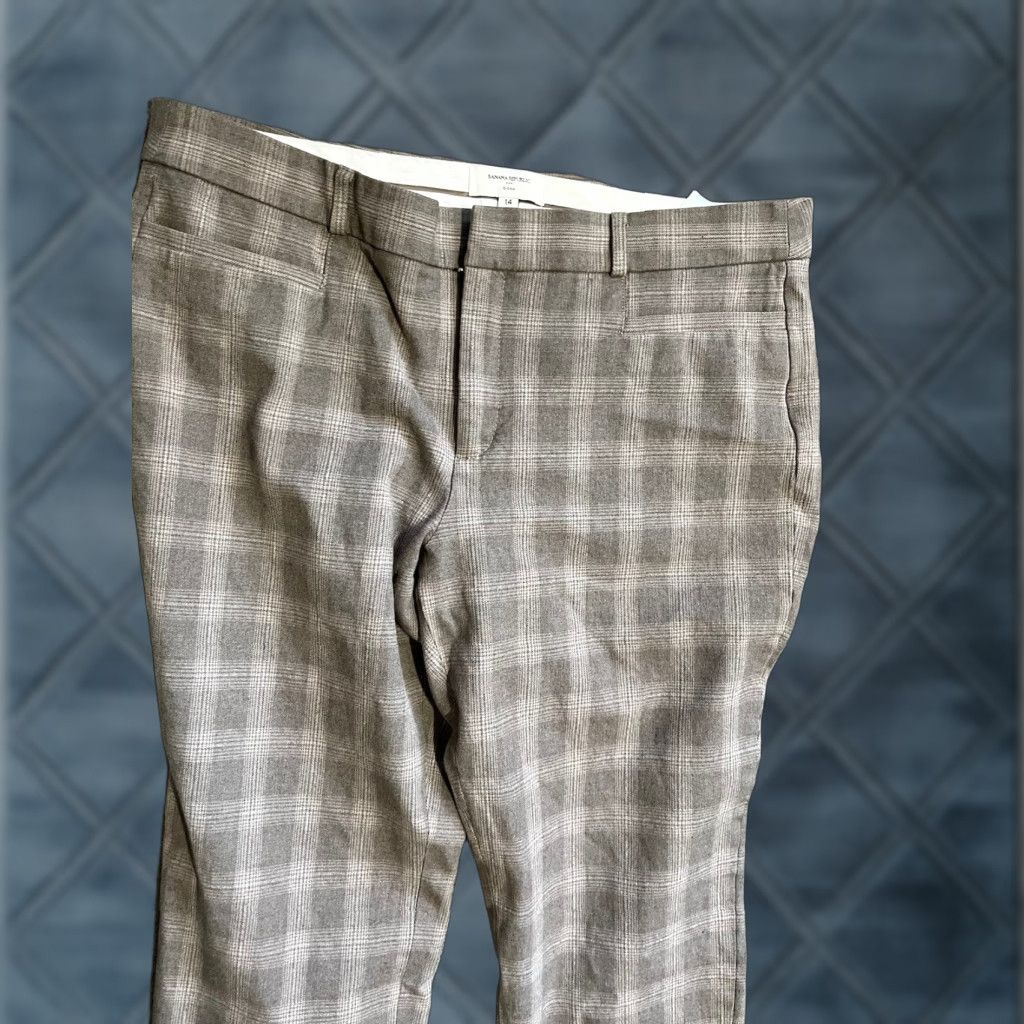 Banana Republic Banana Republic Sloan Fit Plaid Gray Ankle Pants Size 14 Women's Cropped Slim Inseam 25 in Black Size 32" / US 10 / IT 46 - 1 Thumbnail