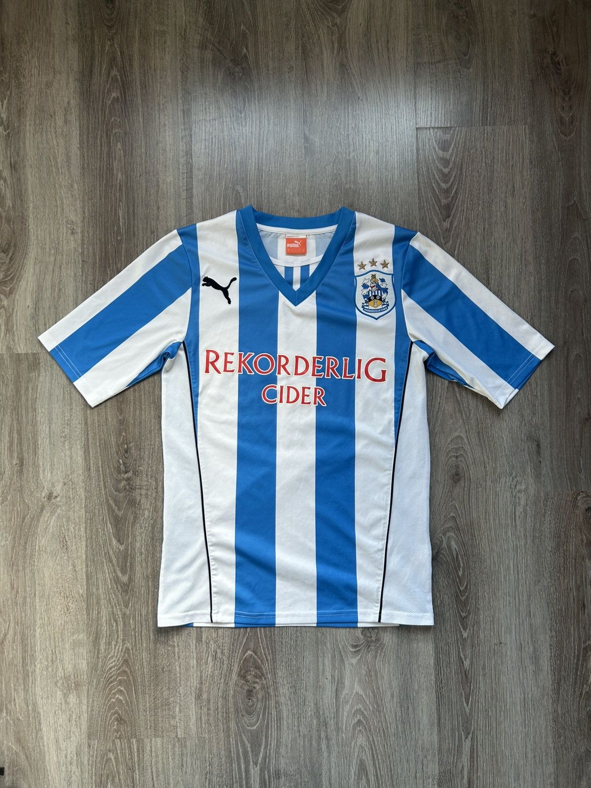 Puma Huddersfield Town Puma 2013-2014 Football Club Jersey Size US S / EU 44-46 / 1 - 1 Thumbnail