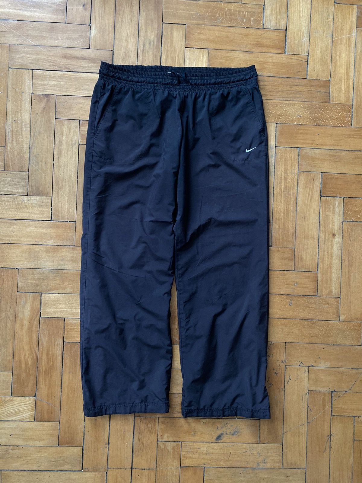 Nike Nike Vintage Nylon Pants Woven Sweatpants Baggy Japanese Y2K Size US 34 / EU 50 - 2 Thumbnail