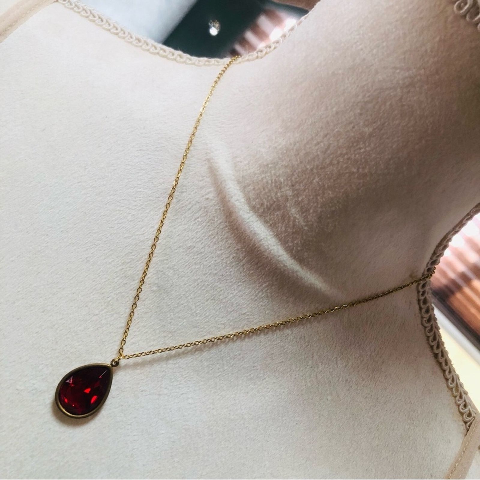 Vintage Vintage repurpose ruby red teardrop pendant necklace Size ONE SIZE - 5 Thumbnail