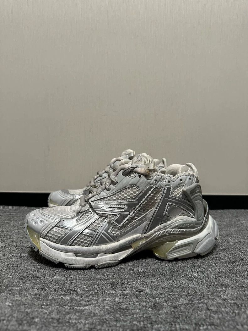 Balenciaga Balenciaga Runner Sneakers Gray Size 36 Size US 5.5 / EU 38 - 1 Thumbnail