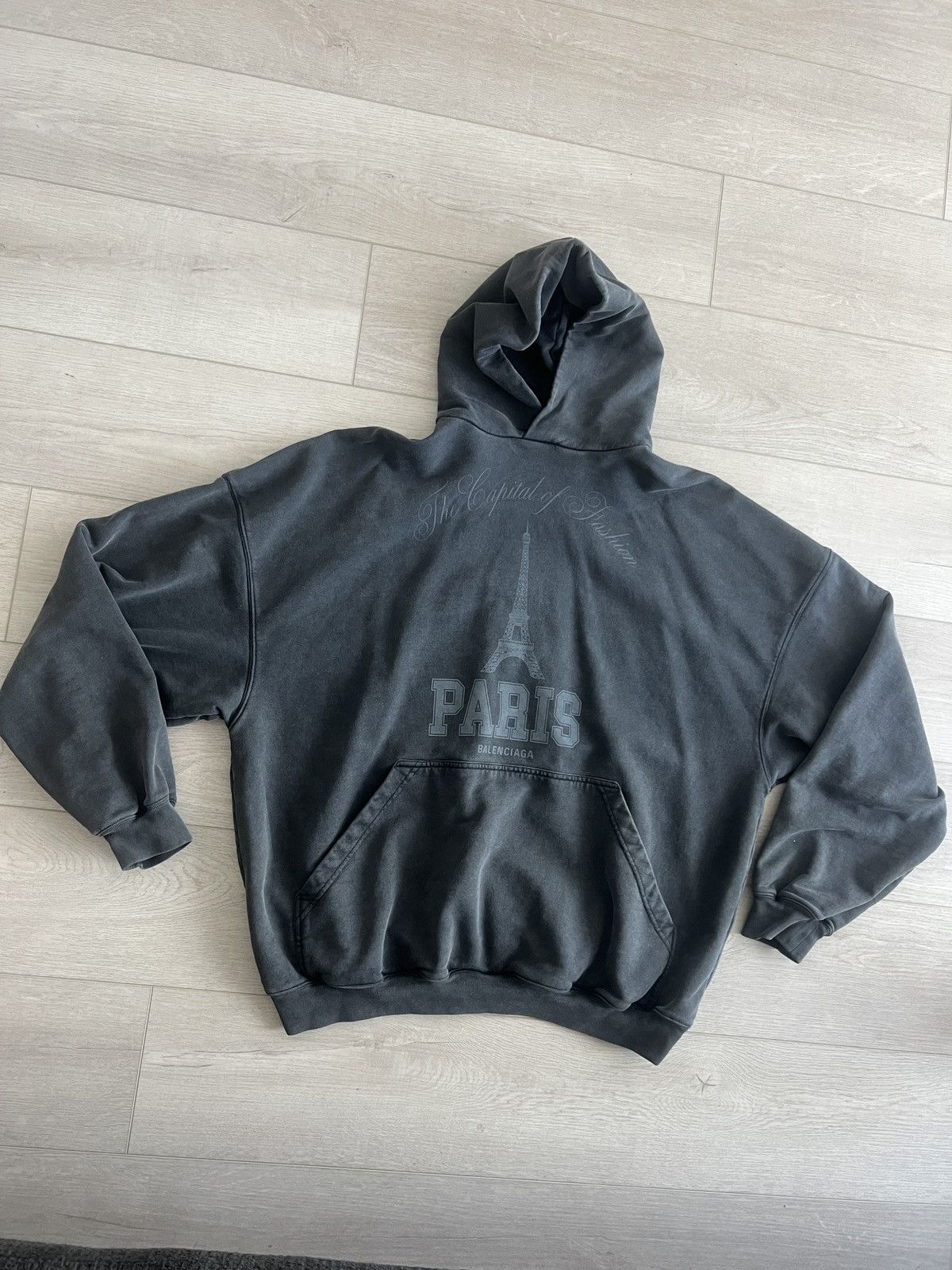 Balenciaga Balenciaga paris souvenir hoodie | Grailed