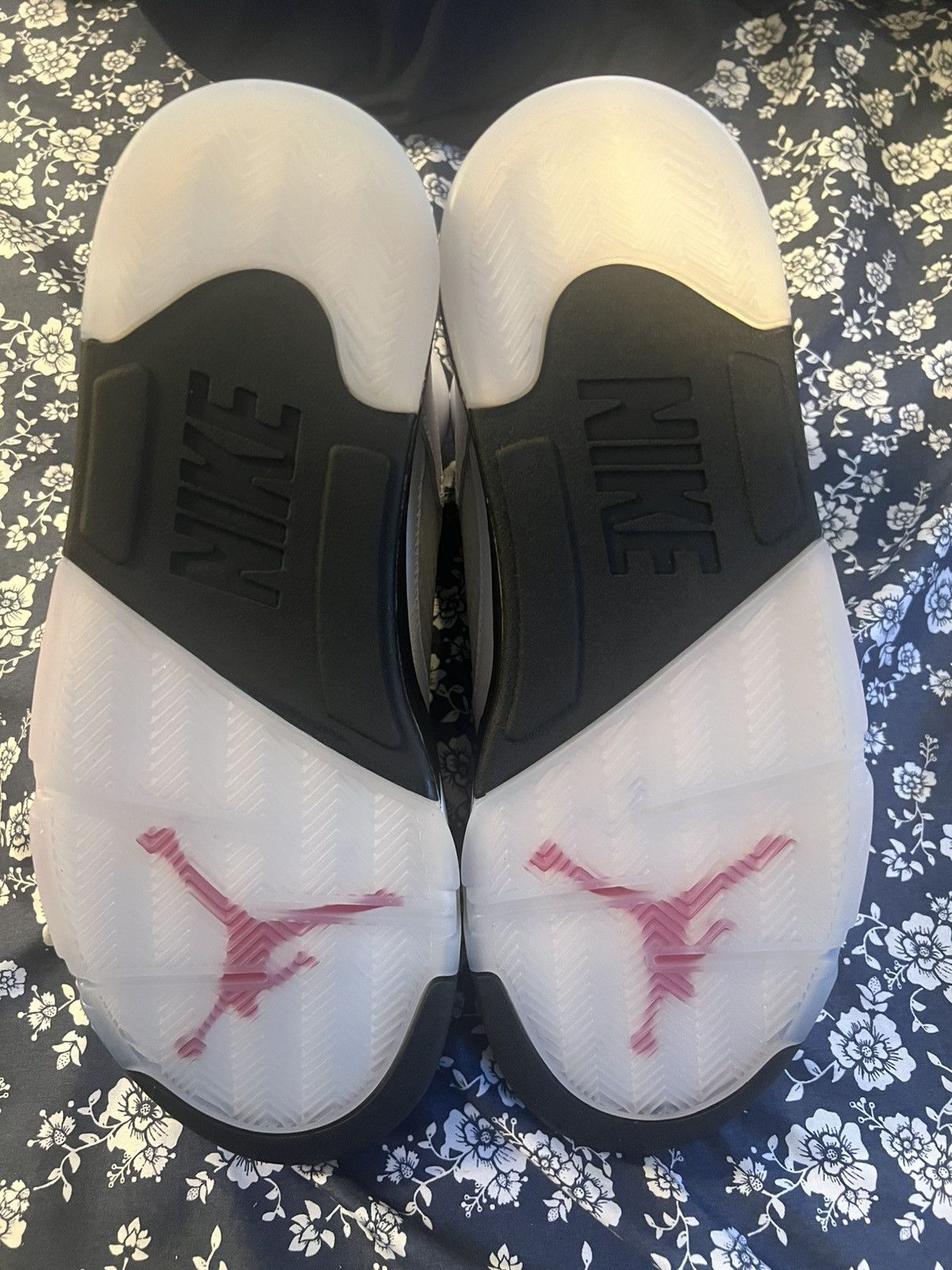 Nike Jordan 5 Retro White Fire Red Size US 11.5 / EU 44-45 - 5 Thumbnail