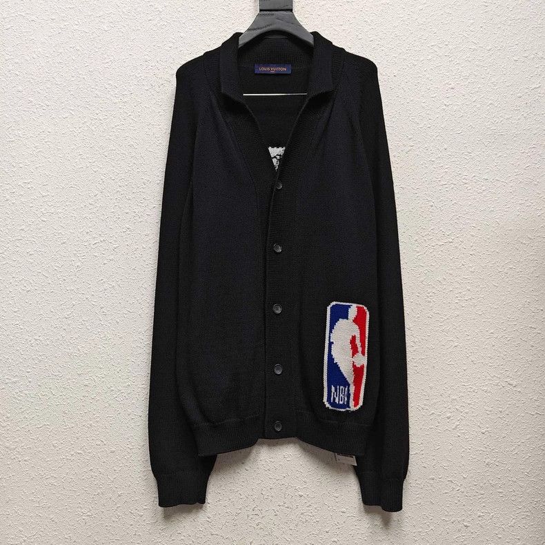 Louis Vuitton Louis Vuitton size 4L NBA Wool Knit Cardigan sweater Size US M / EU 48-50 / 2 - 1 Thumbnail