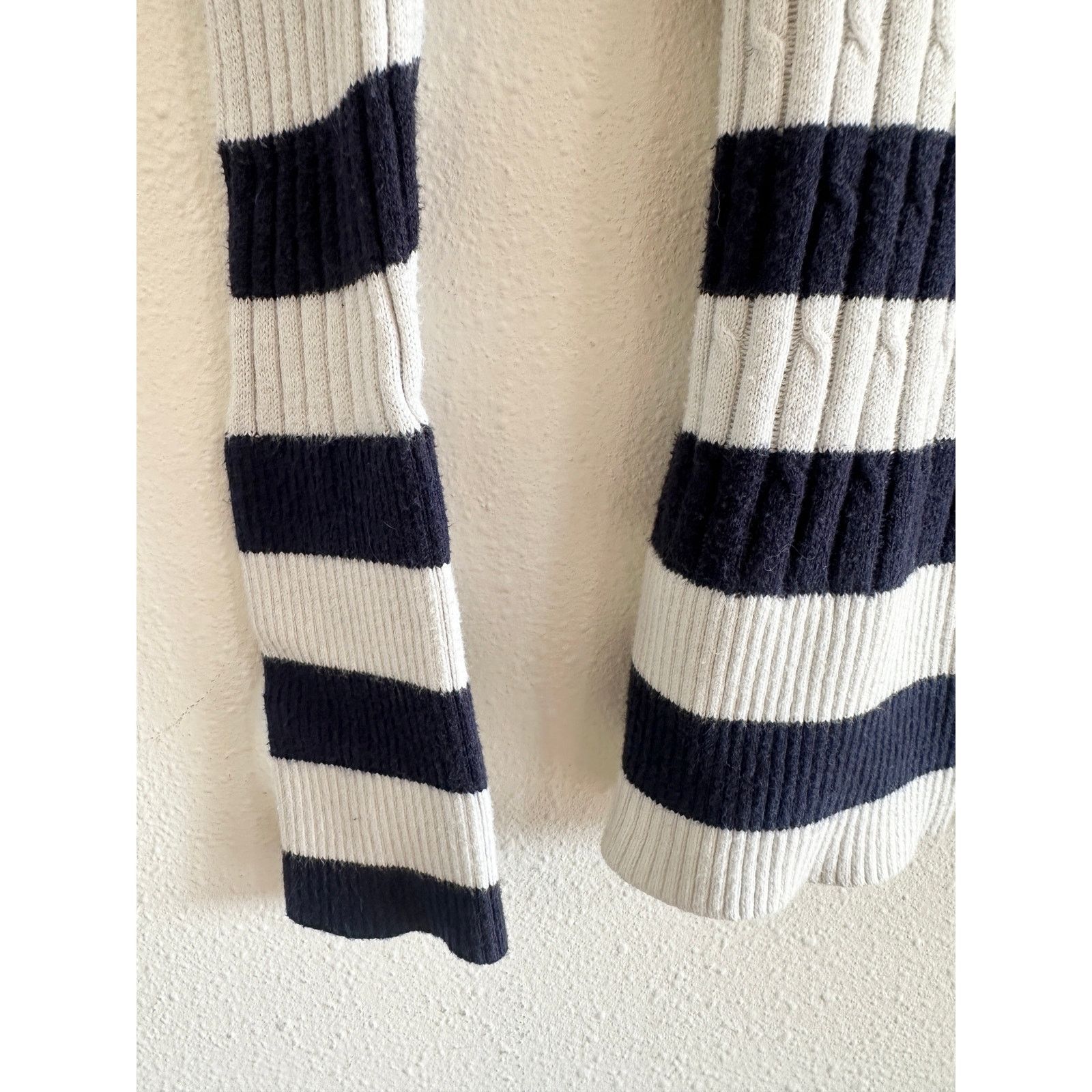 Express Y2K Navy & White Stripe V-Neck Sweater Size M / US 6-8 / IT 42-44 - 4 Thumbnail