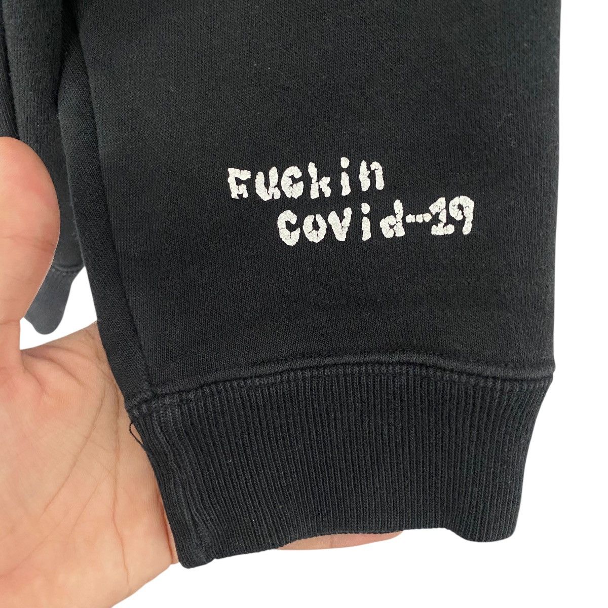 Vintage Vintage United Athle Covid 19 Crewneck Sweatshirt Black SzXL Size US XL / EU 56 / 4 - 4 Thumbnail