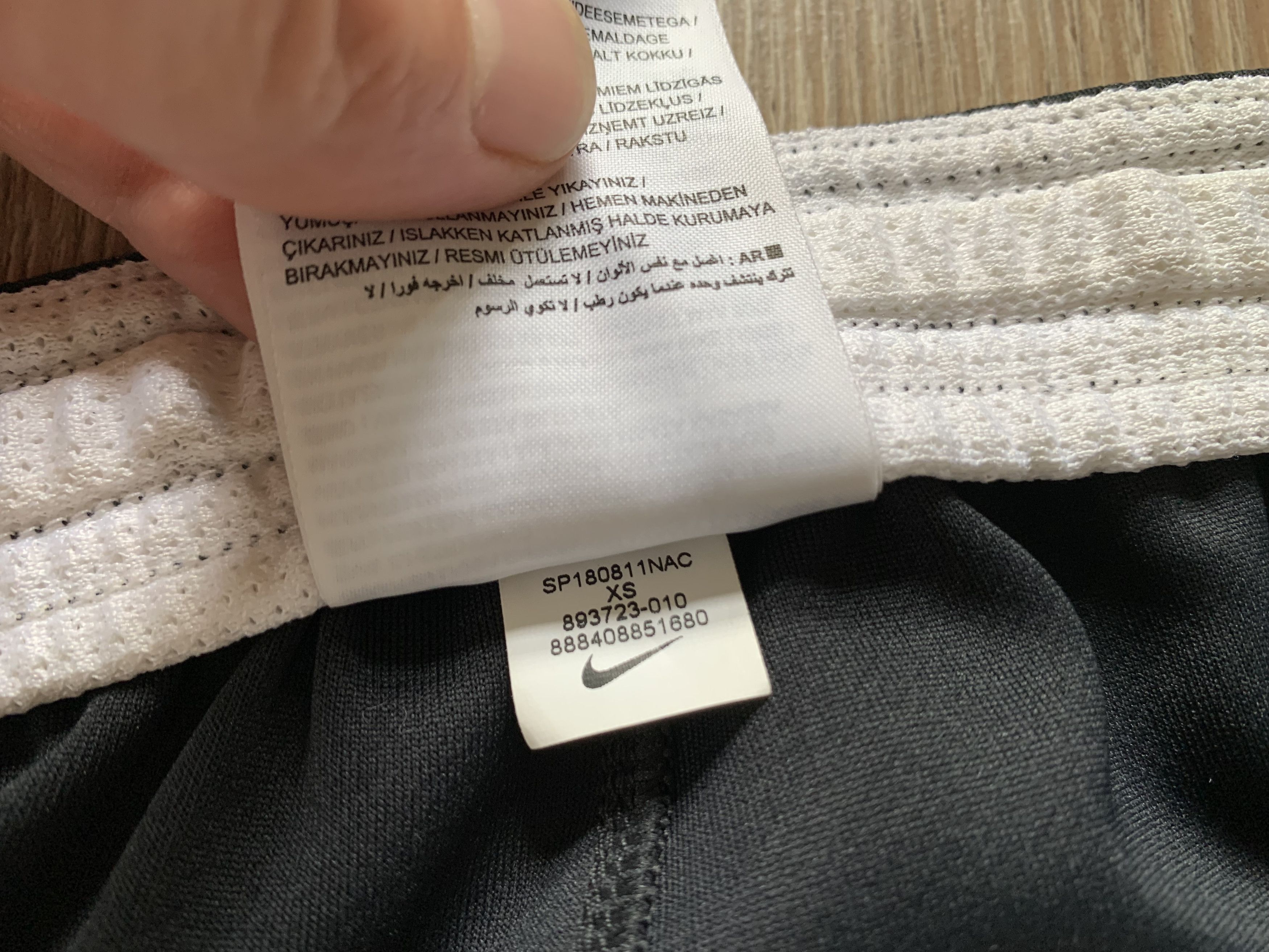 Nike Nike Black Training Shorts 2018 Size US 27 - 7 Thumbnail