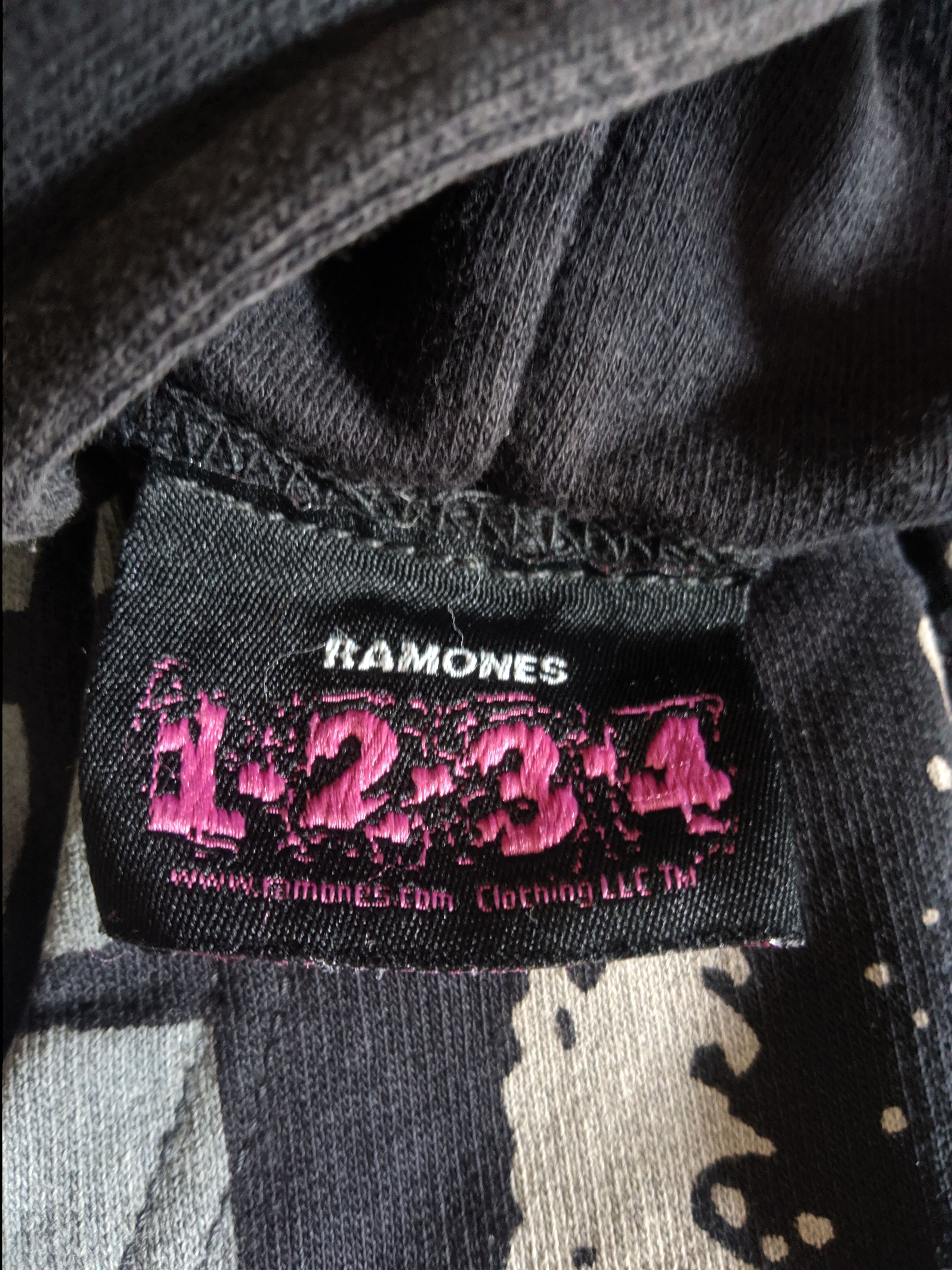 Band Tees Ramones ,Rancid Sex Pistols Gbh Biohazard Green Day Size US L / EU 52-54 / 3 - 2 Thumbnail