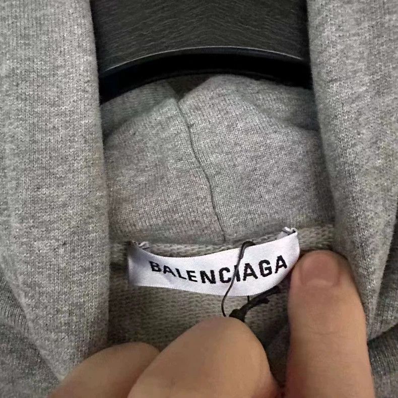 Balenciaga Balenciaga Reversible Portrait Hoodie Explodes M Size Size US M / EU 48-50 / 2 - 3 Thumbnail