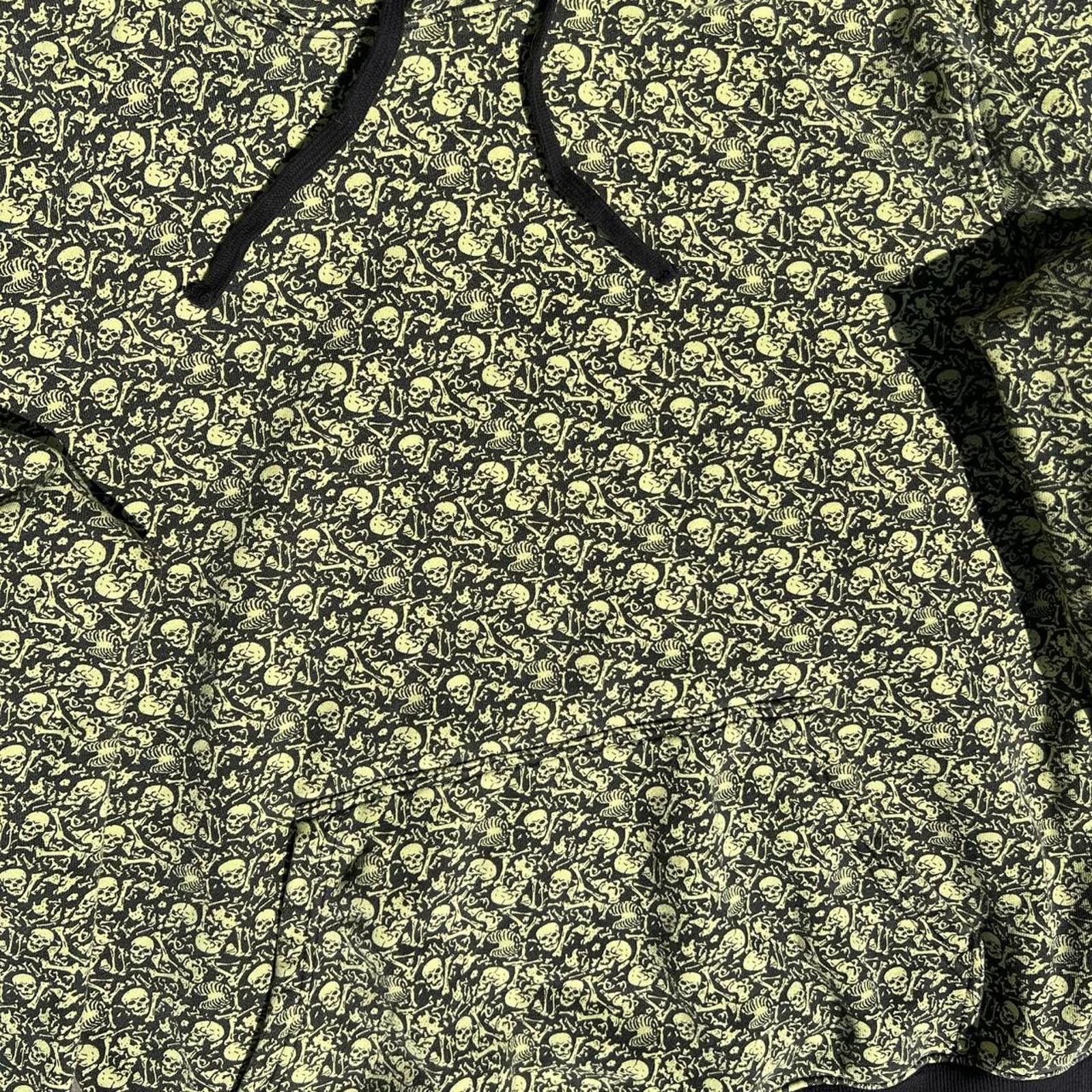 Stussy Stussy Rare Skull + Bones Pattern Hoodie Highlighter Yellow Size US M / EU 48-50 / 2 - 2 Thumbnail