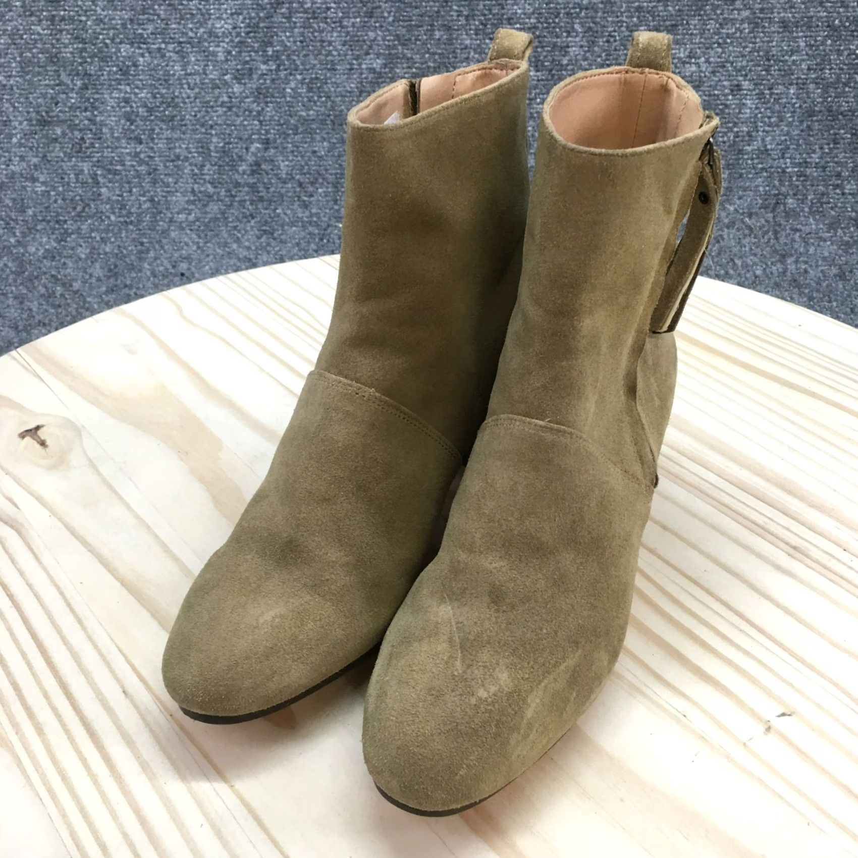 Banana Republic Banana Republic Boots Womens Lydia Green Suede Heeled Side Zip Tasseled 5.5 M Bootie Womens Green Suede Boots Size US 6 / IT 36 - 3 Thumbnail