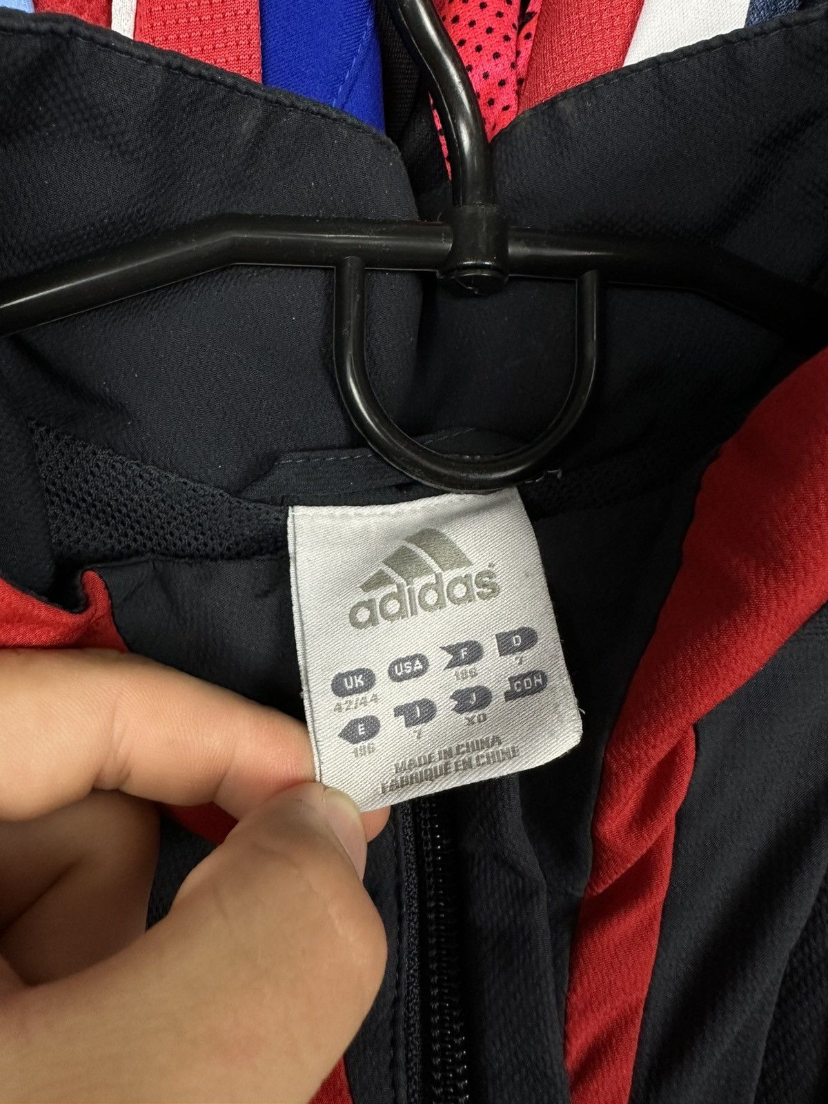 Adidas LIVERPOOL 2009 2010 TRAINING FOOTBALL SOCCER JACKET ADIDAS Size US M / EU 48-50 / 2 - 9 Thumbnail