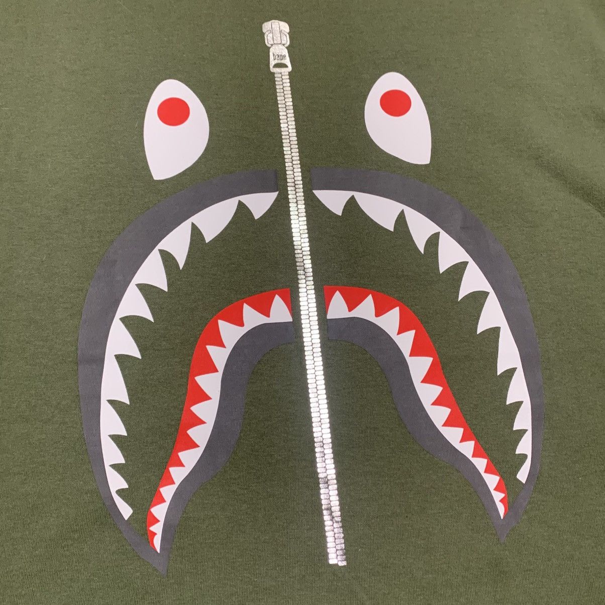 Bape Bape XL Shark Khaki Green Tee A Bathing Ape Size US XL / EU 56 / 4 - 3 Thumbnail