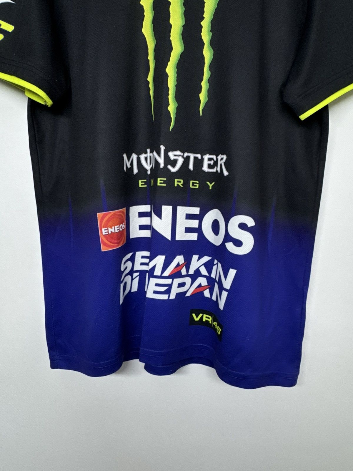 Yamaha Yamaha VR46 Vintage Monster Energy Racing Moto Jersey Size US M / EU 48-50 / 2 - 9 Thumbnail