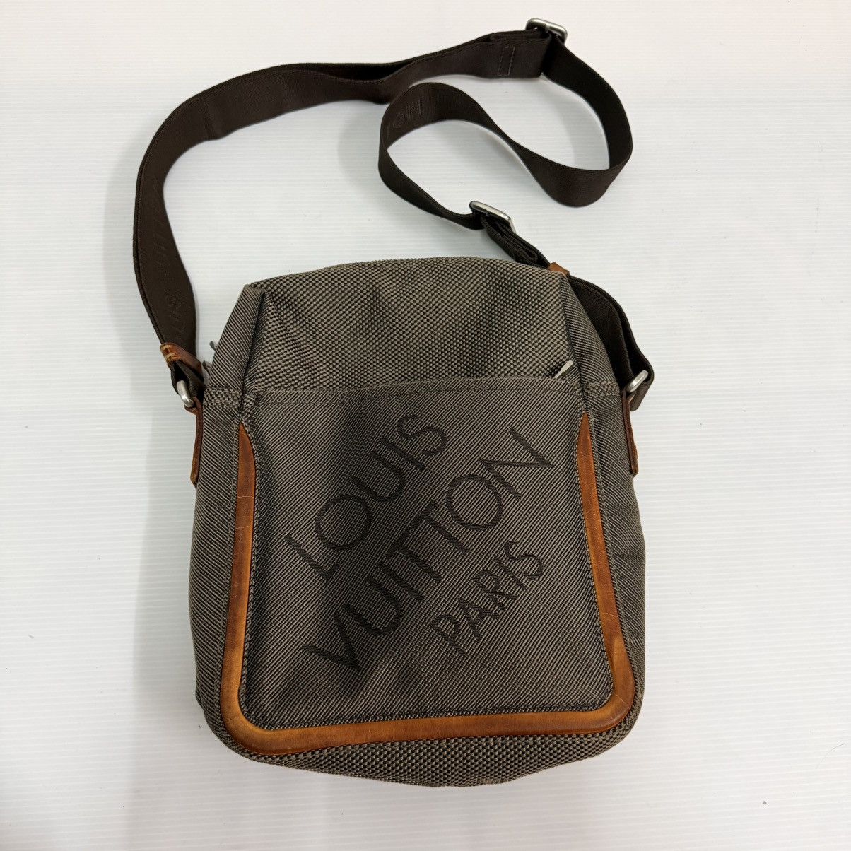 Louis Vuitton Louis Vuitton Canvas Sport Sling Bag Size ONE SIZE - 2 Thumbnail