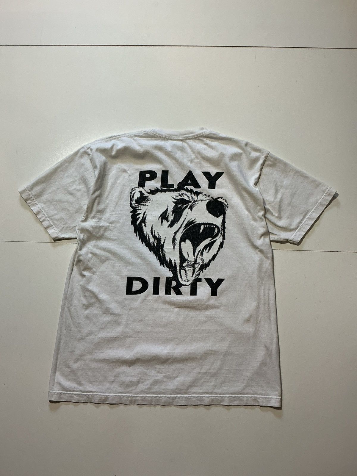 Undefeated Undefeated Play Dirty Five Strike Vintage Y2K Bear T-Shirt Size US L / EU 52-54 / 3 - 3 Thumbnail
