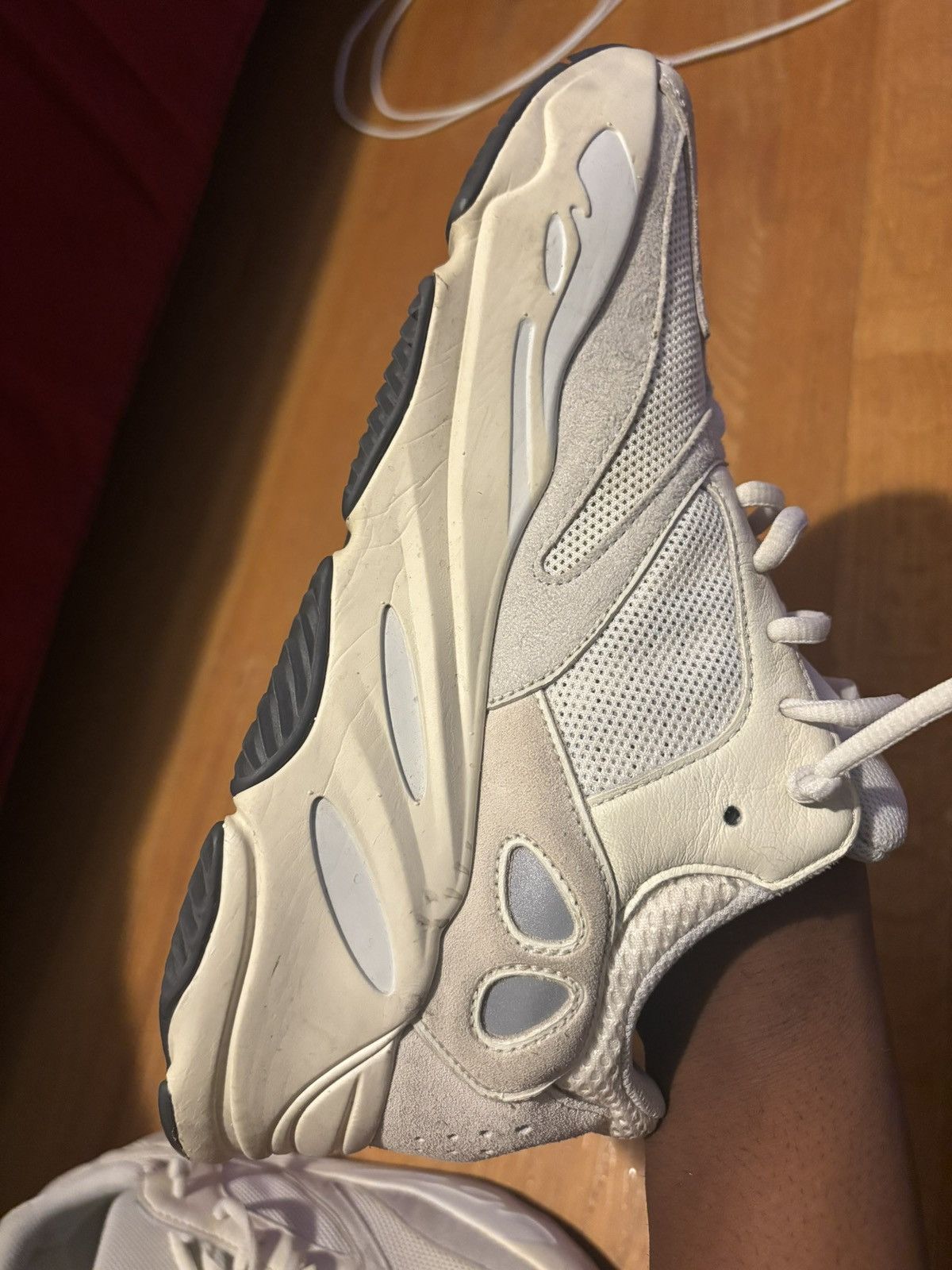 Yeezy Yeezy Boost 700 Size US 10 / EU 43 - 11 Thumbnail