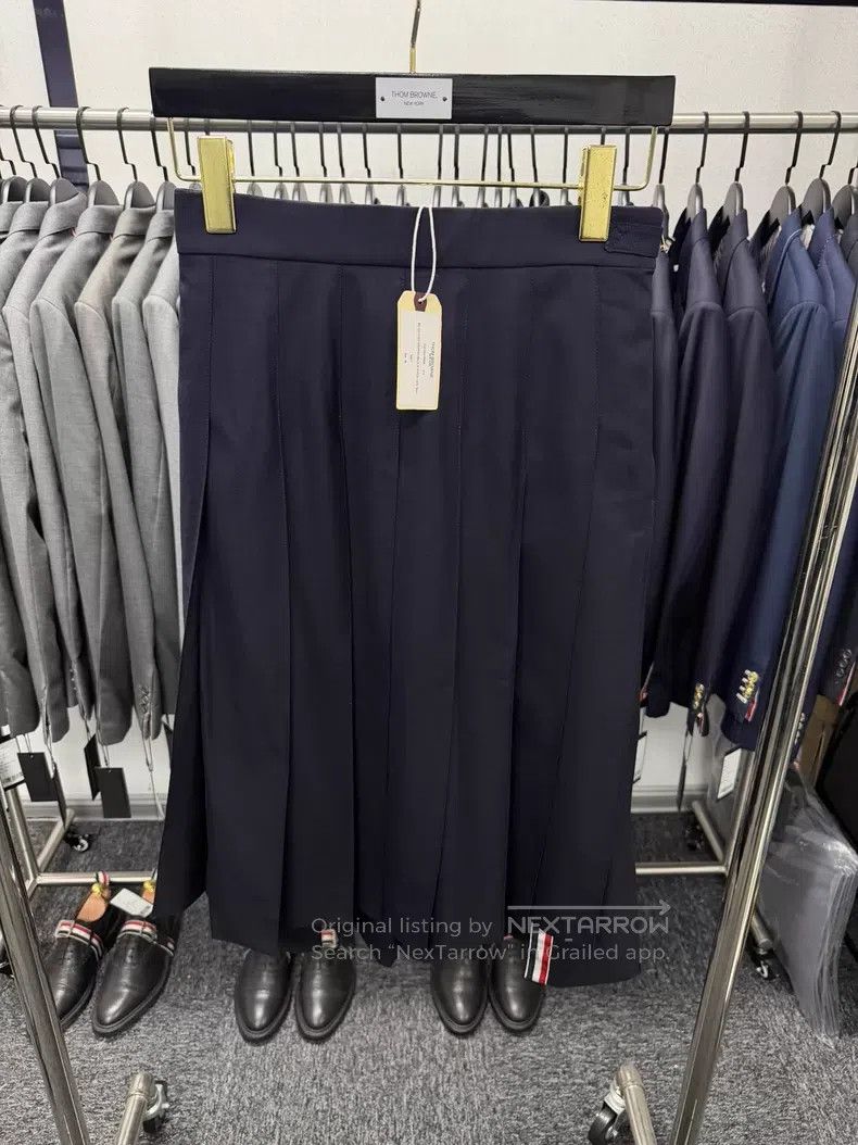 Thom Browne Thom Browne Pleated Skirt Size 25" / US 0 / IT 36 - 1 Thumbnail